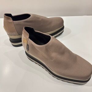 MarcoMoreo Patricia Slip-On Women’s Platform Loafers 39 Lt brown MINT CONDITION